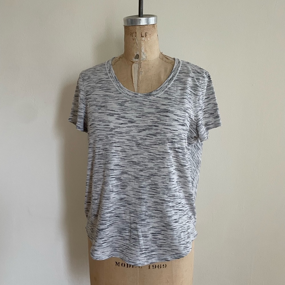 Lululemon short sleeve shirt grey white 6